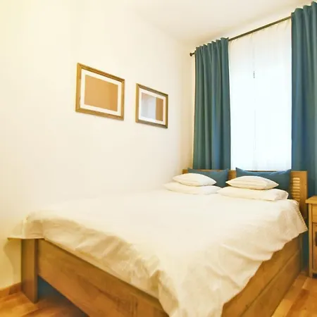 Regina With Free Parking *