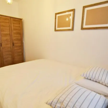 Regina With Free Parking Apartman Újvidék