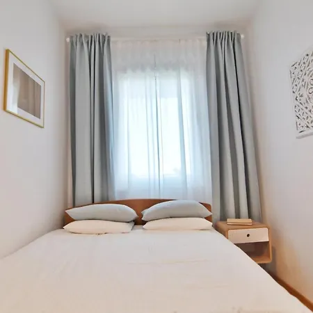 Regina With Free Parking * 诺威萨