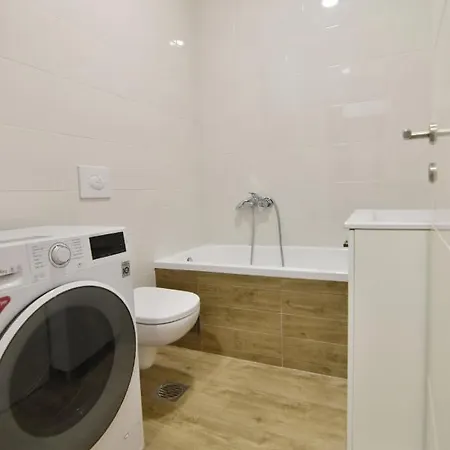 Regina With Free Parking * Újvidék