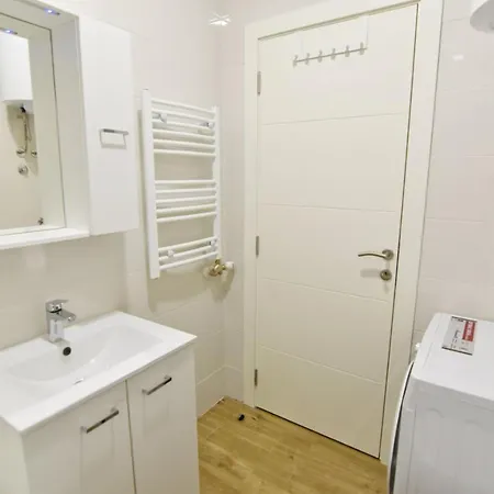 Regina With Free Parking Apartman *